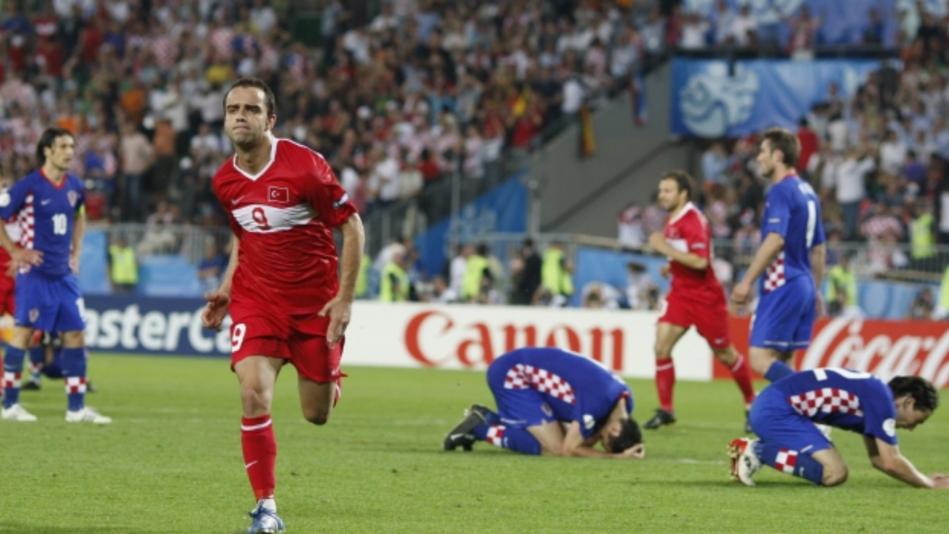 Euro 2008 Türkiye ve Hırvatistan maçından bir görsel.
