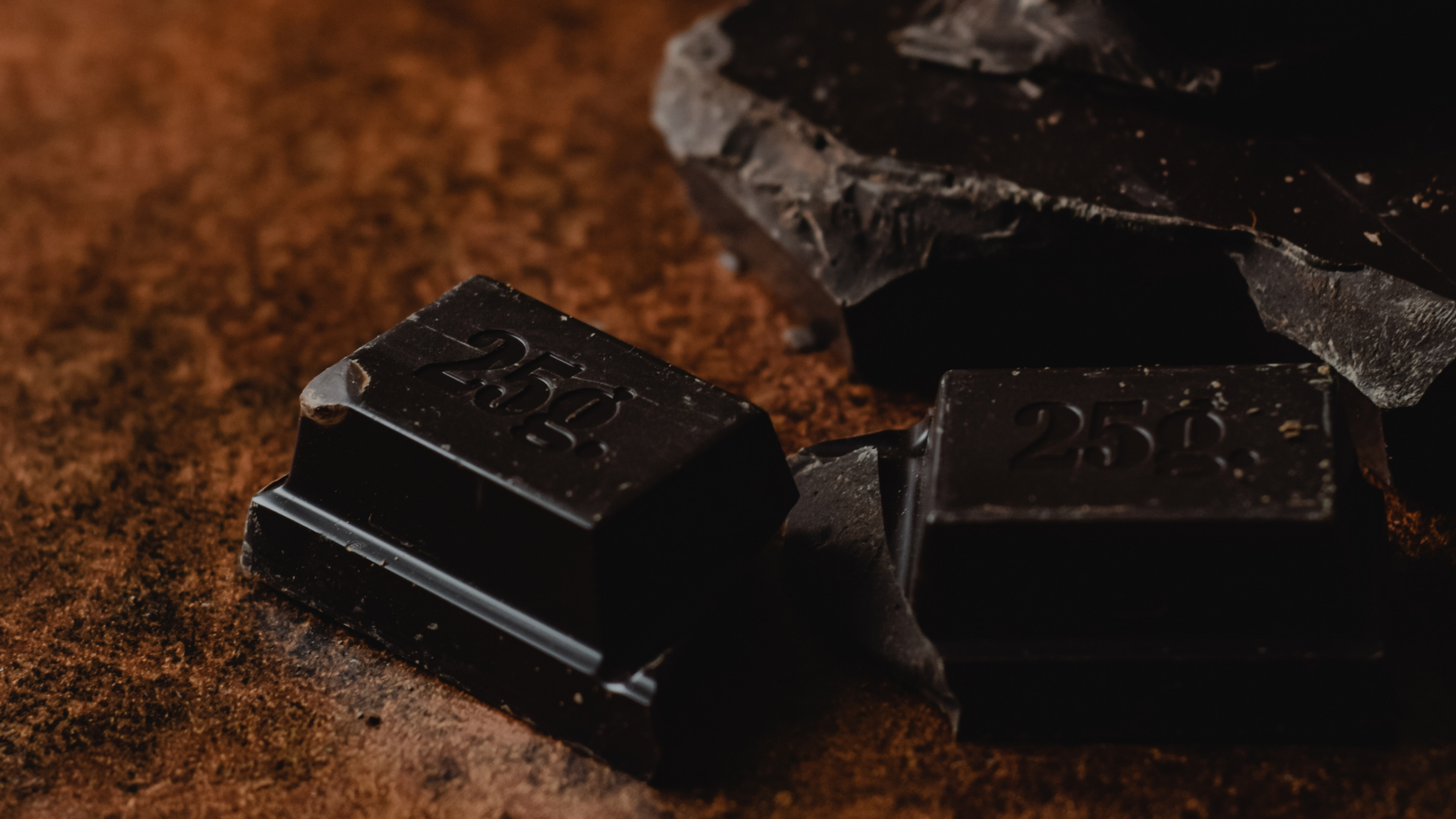Bitter çikolatanın faydaları hakkında temsili bir görsel.